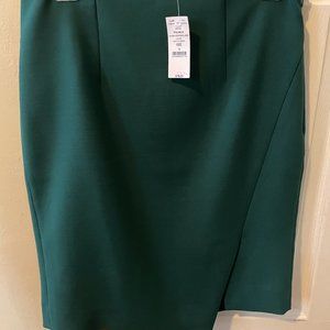 White House Black Market Skirt, size 6 NWT